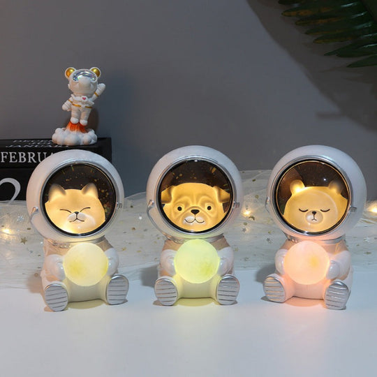 Galaxy Guardian Pet Astronaut Night Light