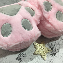 Load image into Gallery viewer, Grey Kawaii Claw Plush Slippers
