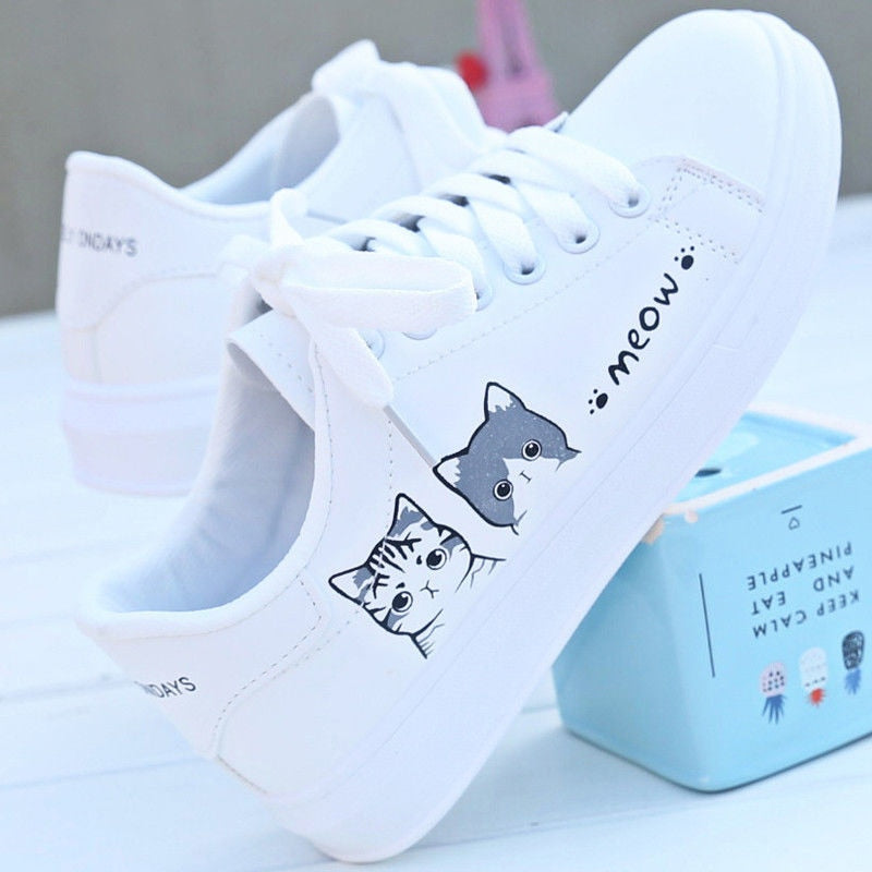 Lace-up Cartoon Cat Sneakers